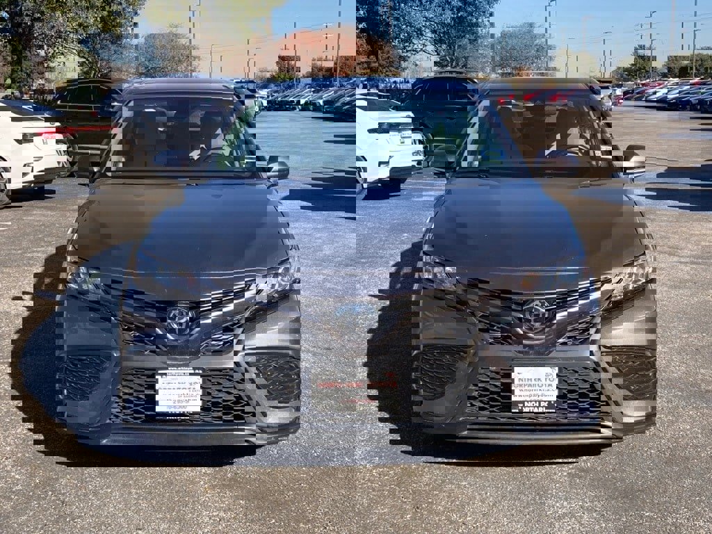 Certified 2024 Toyota Camry SE video 2