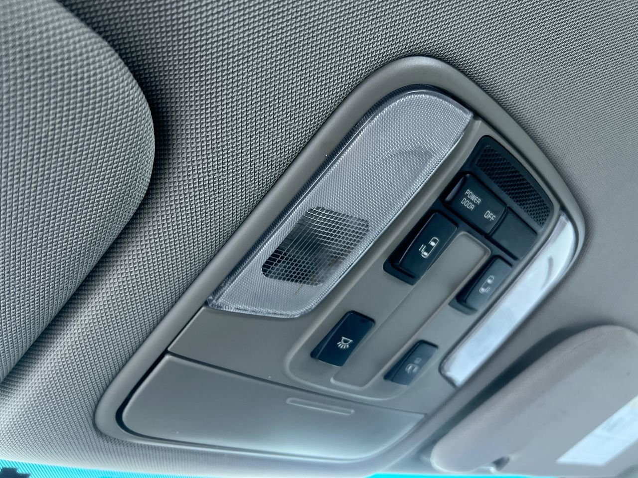 Used 2021 Kia Sedona EX FWD image 18
