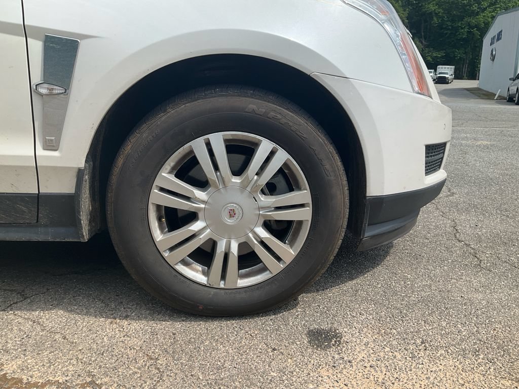 Used 2011 Cadillac SRX Luxury FWD image 10