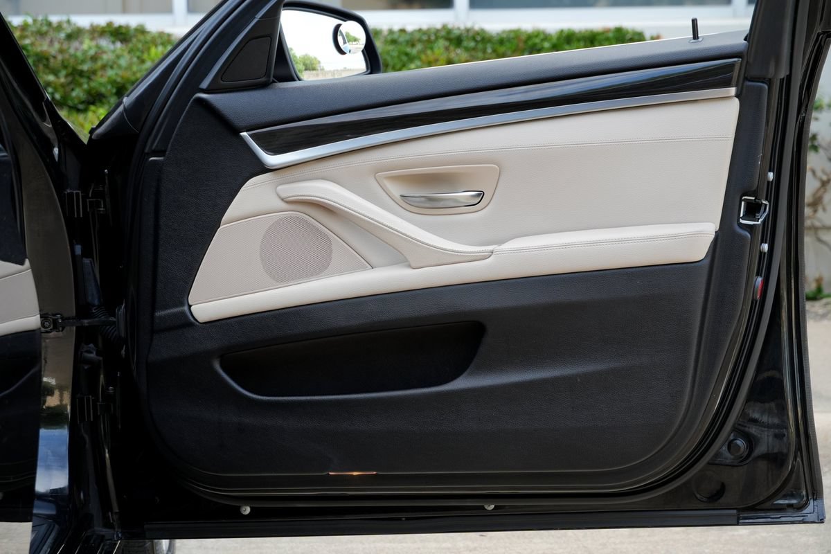Used 2012 BMW 528i Sedan RWD image 40