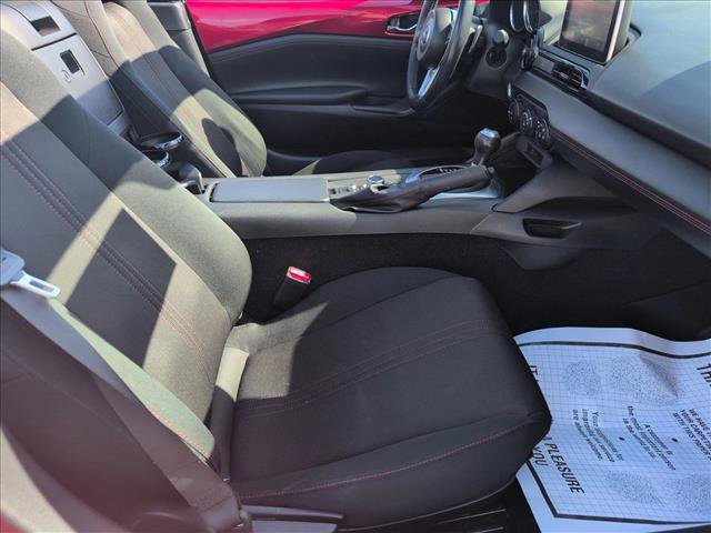 Used 2016 MAZDA MX-5 Miata Club RWD image 16