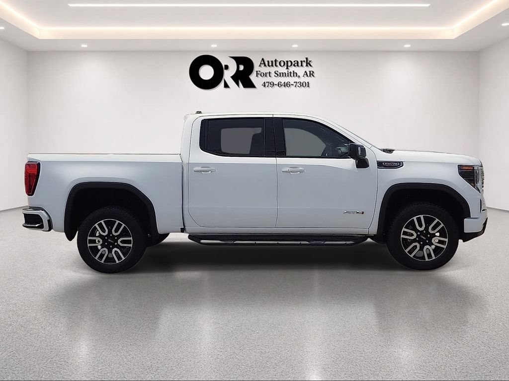 Used 2024 GMC Sierra 1500 AT4 w/ Technology Package AWD/4WD image 6