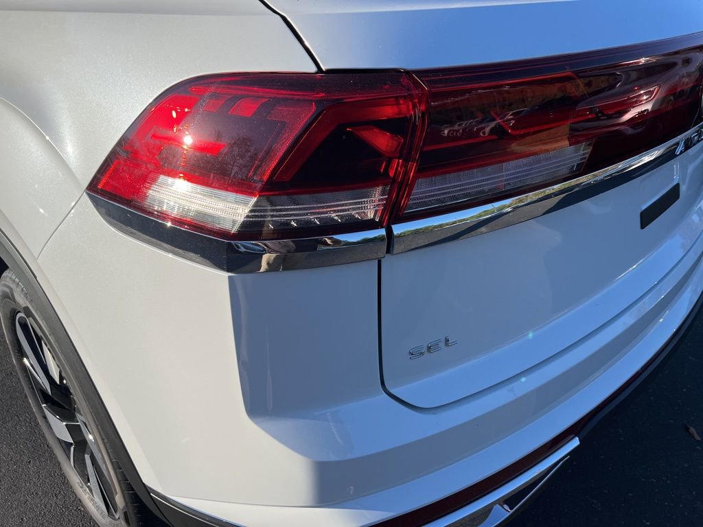 New 2026 Volkswagen Atlas Cross Sport SEL AWD/4WD image 12