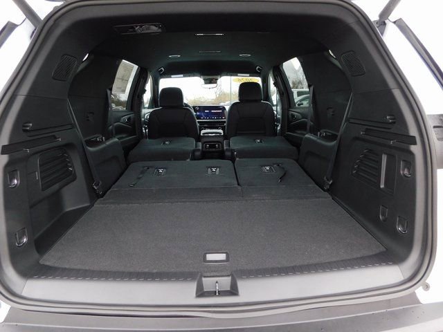 New 2026 Chevrolet Traverse LT w/ Driver Confidence Package image 27