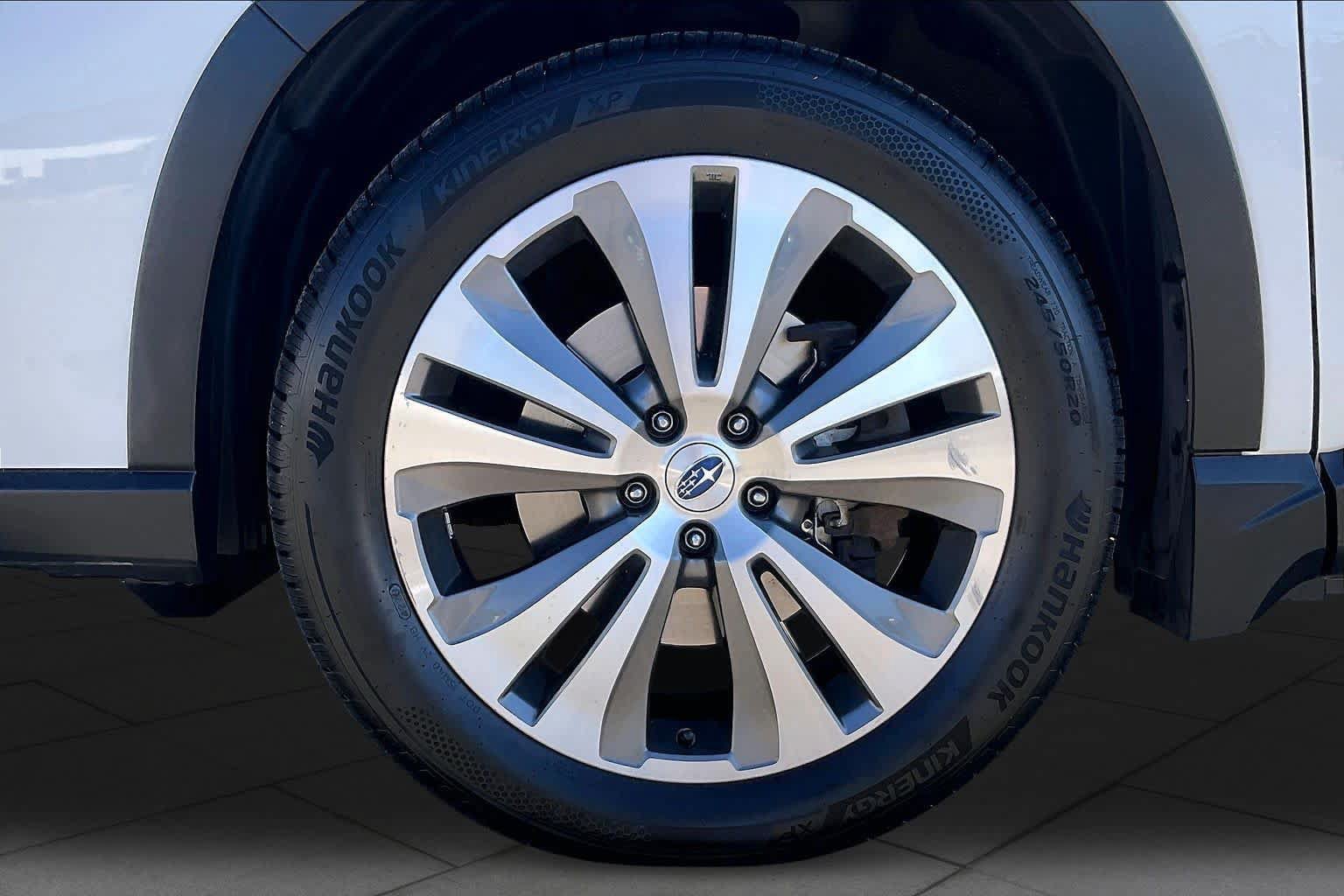 Used 2019 Subaru Ascent Limited w/ Popular Package #2 AWD/4WD image 11