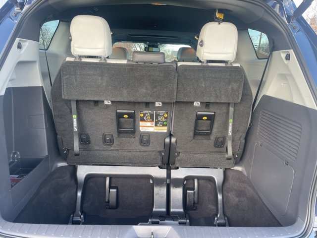 Used 2022 Toyota Sienna XSE image 14