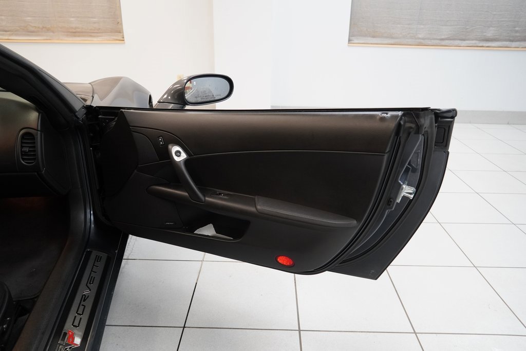 Used 2013 Chevrolet Corvette Grand Sport w/ 3LT Preferred Equipment Group image 19