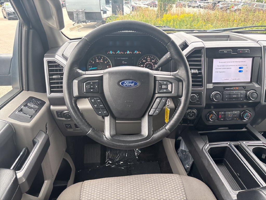 Used 2019 Ford F150 XLT w/ Equipment Group 302A Luxury AWD/4WD image 17