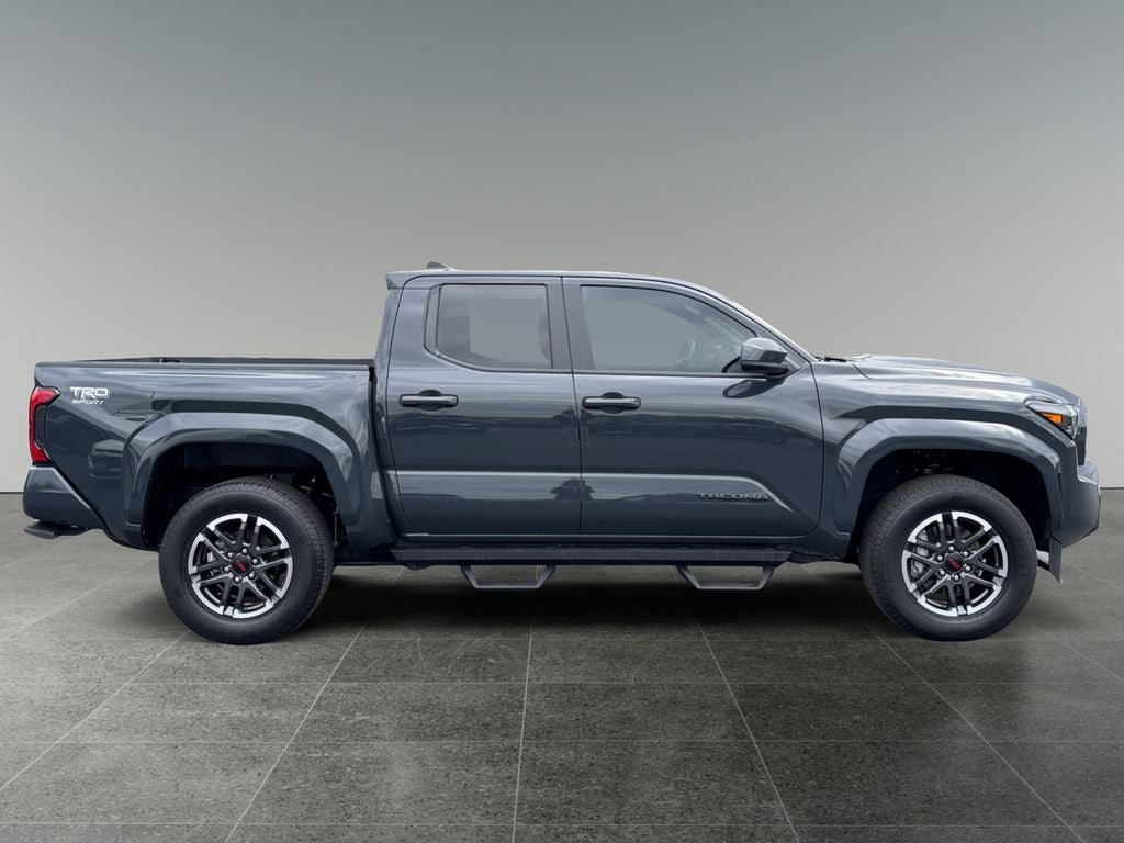 Used 2024 Toyota Tacoma TRD Sport AWD/4WD image 9