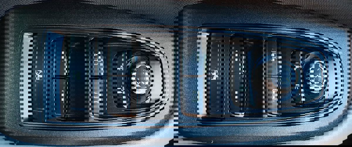 Used 2022 Subaru Outback Premium image 41