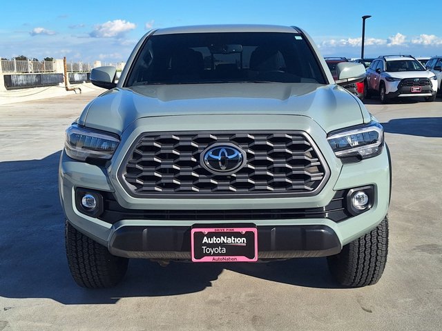 Used 2023 Toyota Tacoma TRD Off-Road image 2