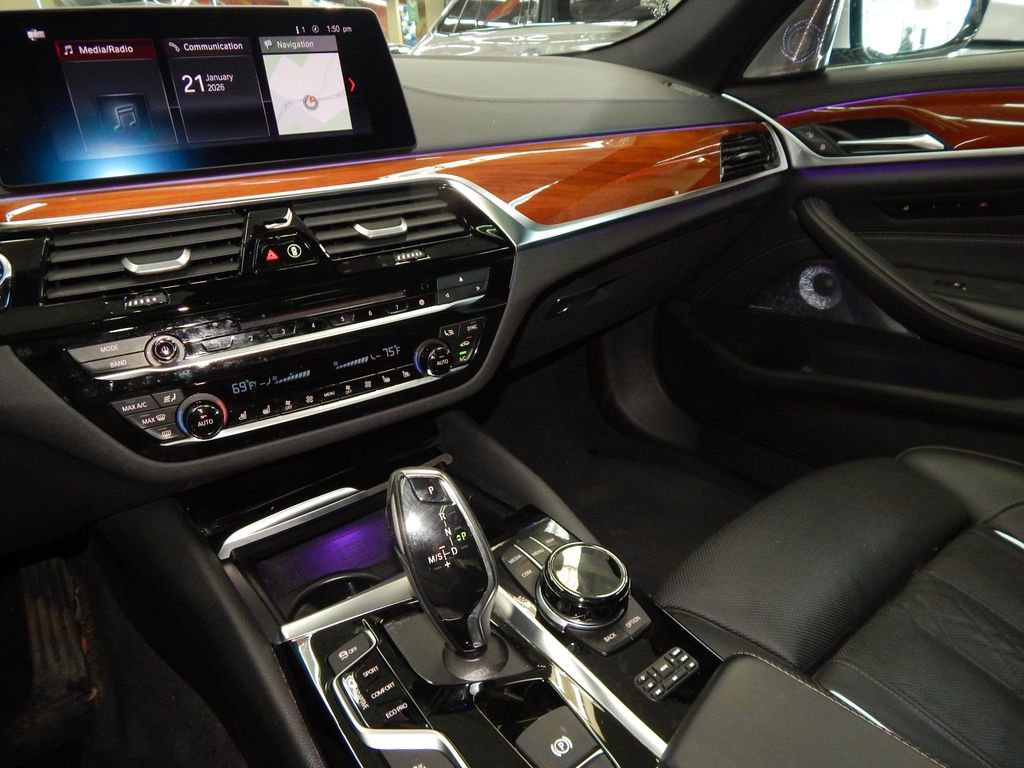 Used 2019 BMW 540i xDrive w/ Dynamic Handling Package image 20
