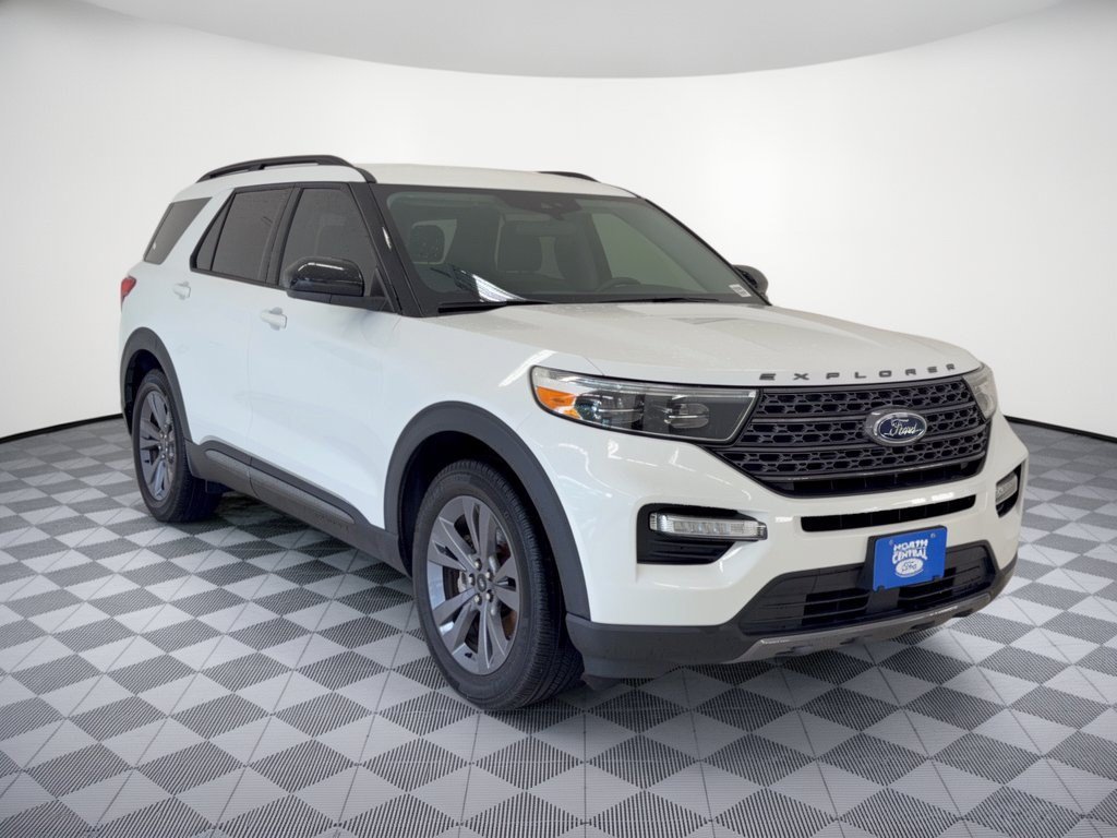 Used 2023 Ford Explorer XLT w/ Equipment Group 202A RWD image 7