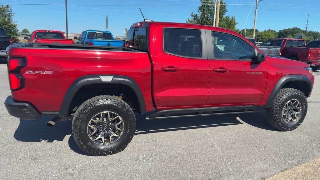 Used 2024 Chevrolet Colorado ZR2 AWD/4WD image 7