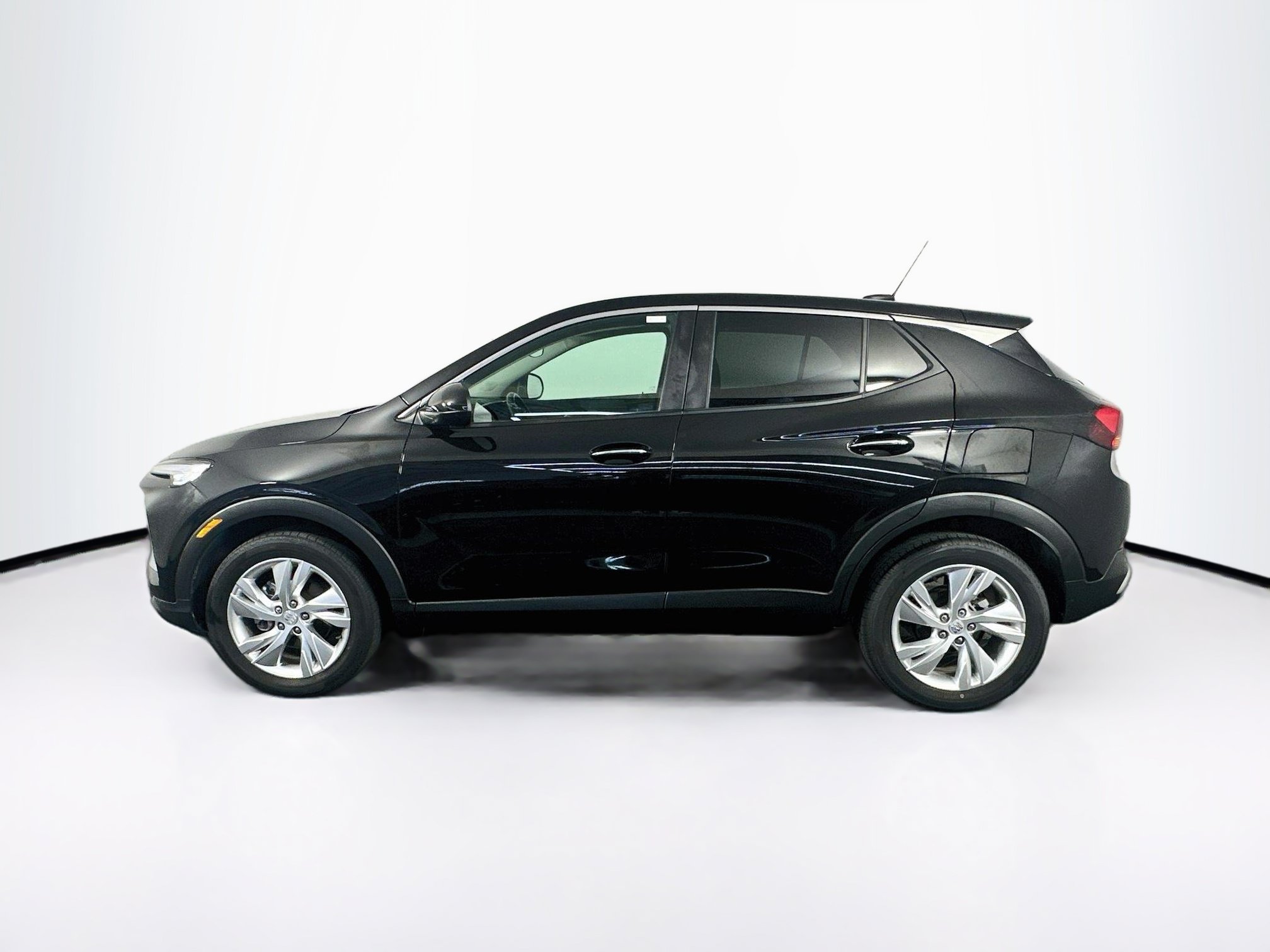 Used 2025 Buick Encore GX Preferred FWD image 4