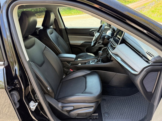 Used 2022 Jeep Compass Latitude w/ Convenience Group image 18