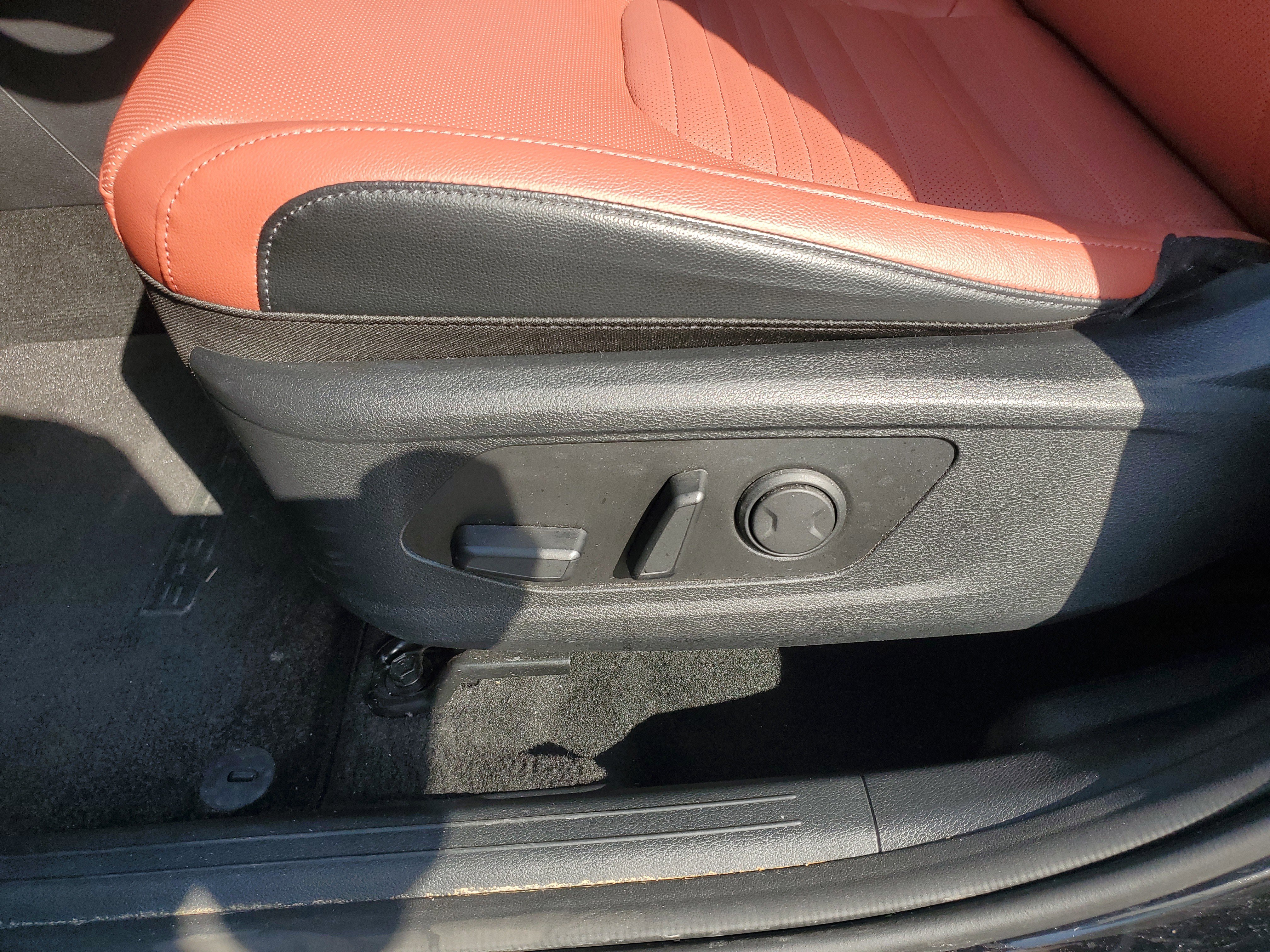 Used 2024 Kia Sportage SX image 15