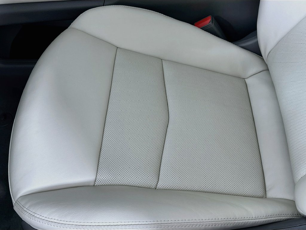 New 2026 Cadillac XT5 Premium Luxury w/ LPO, Floor Liner Package AWD/4WD image 25