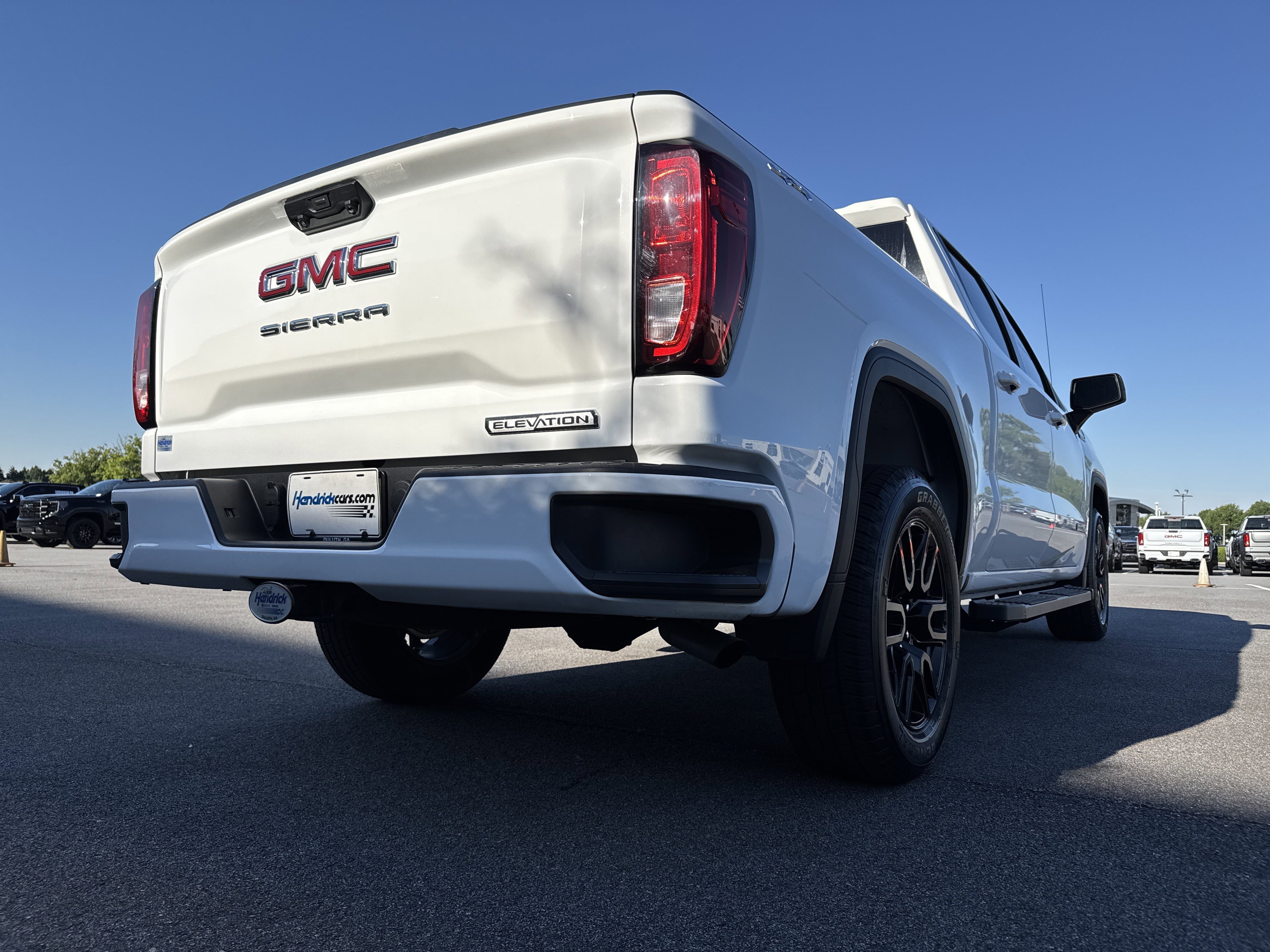 Used 2025 GMC Sierra 1500 Elevation AWD/4WD image 10