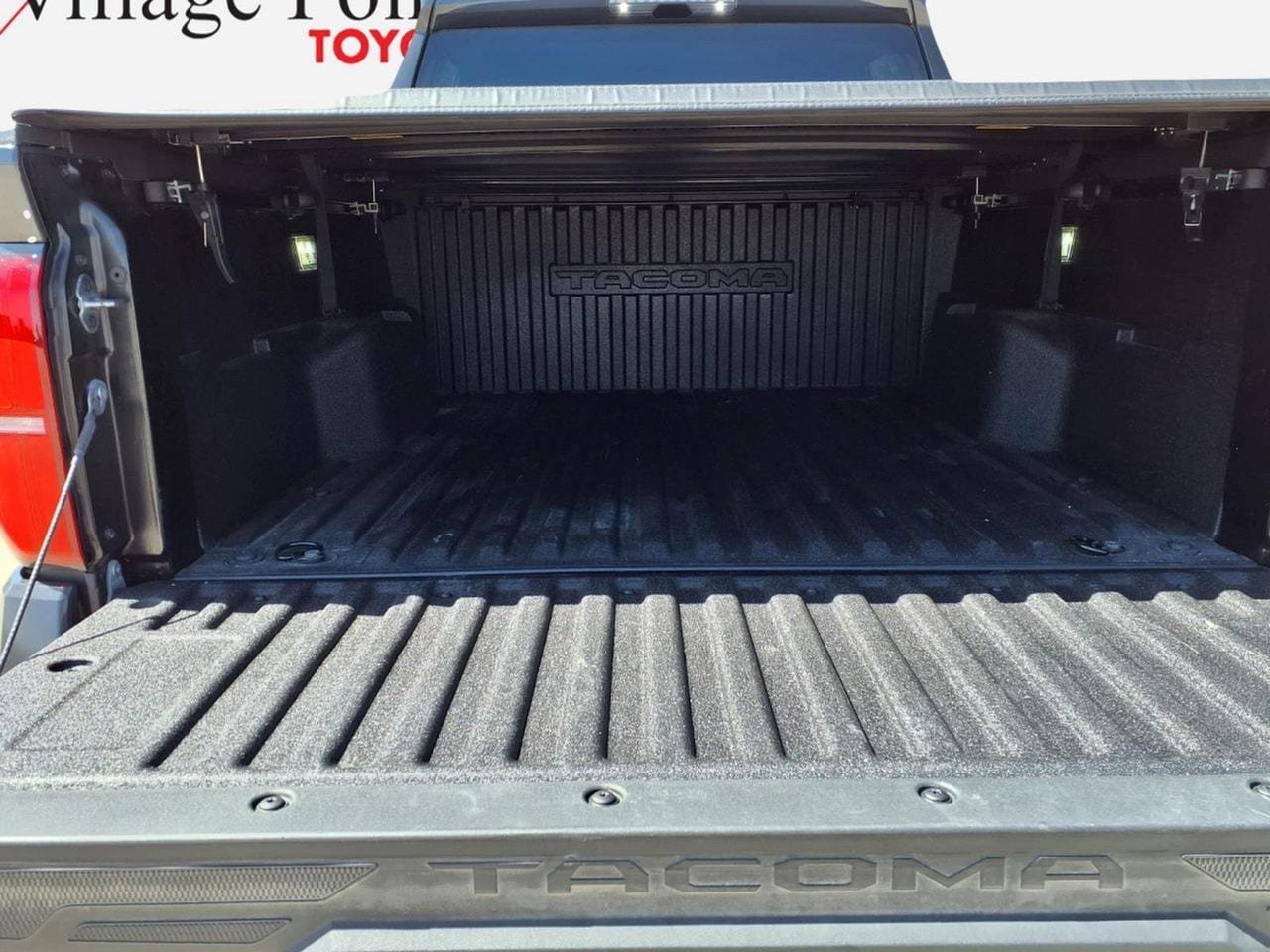 Used 2024 Toyota Tacoma TRD Sport AWD/4WD image 6