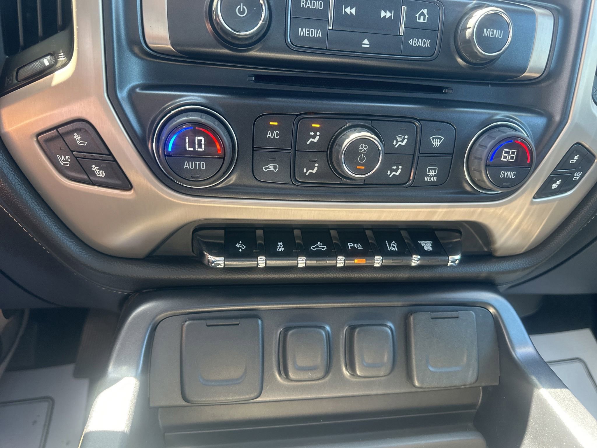 Used 2015 GMC Sierra 3500 Denali w/ Duramax Plus Package AWD/4WD image 35