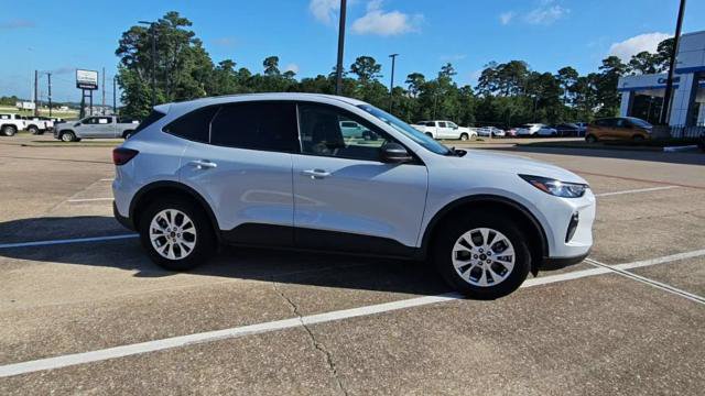 Used 2025 Ford Escape Active AWD/4WD image 9