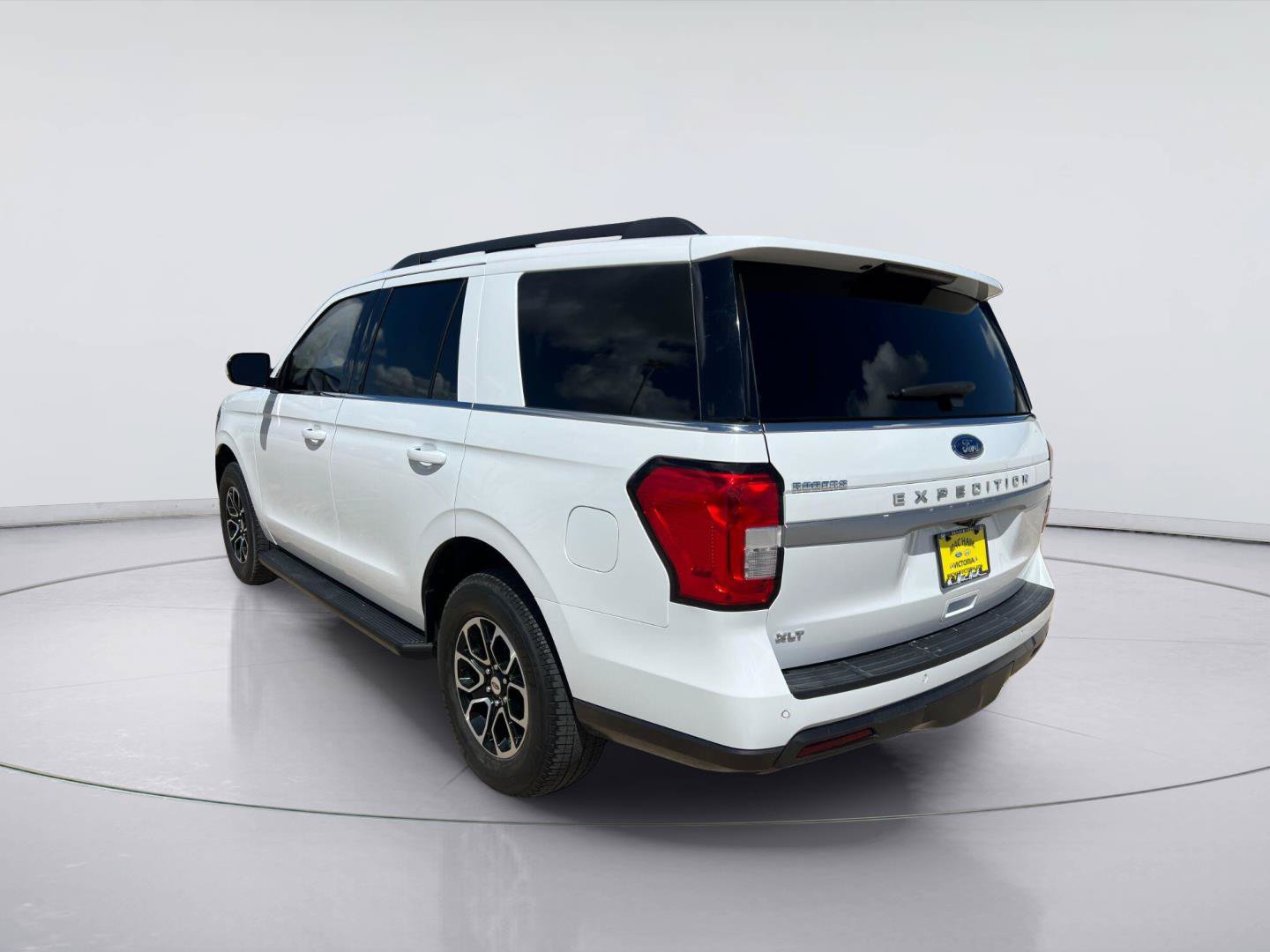 Used 2022 Ford Expedition XLT RWD image 5