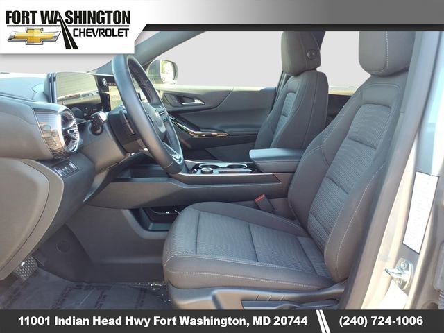 Used 2026 Chevrolet Equinox LT FWD image 6