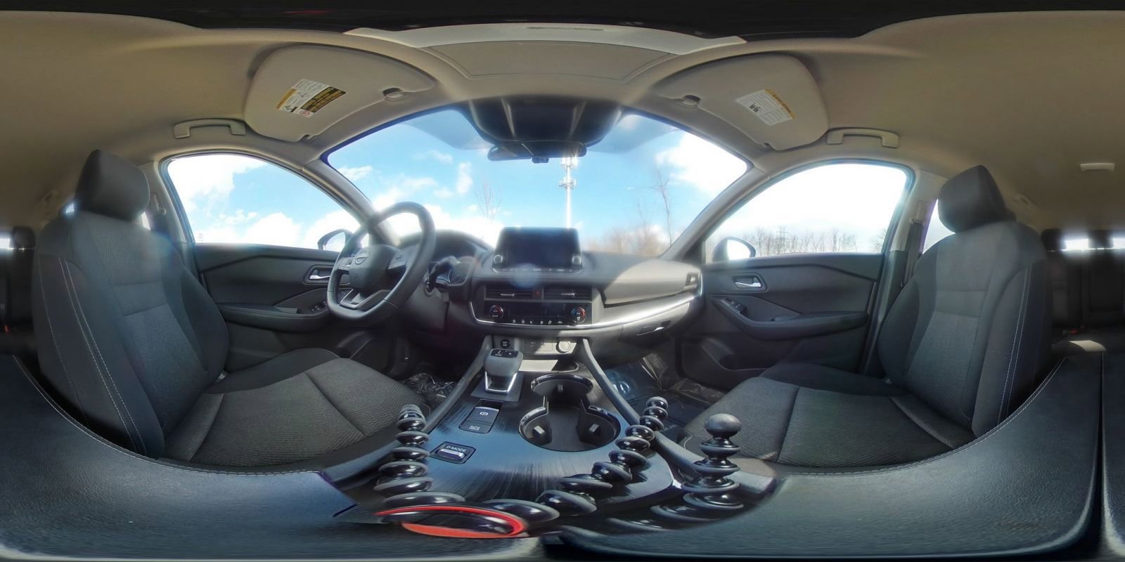 Used 2025 Nissan Rogue SV FWD image 44