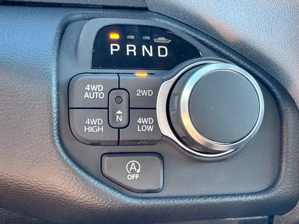 New 2026 RAM 1500 4x4 Crew Cab image 23
