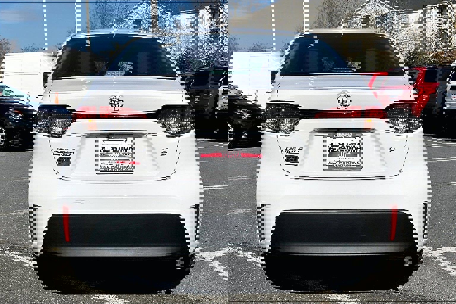 Used 2023 Toyota Corolla LE image 4