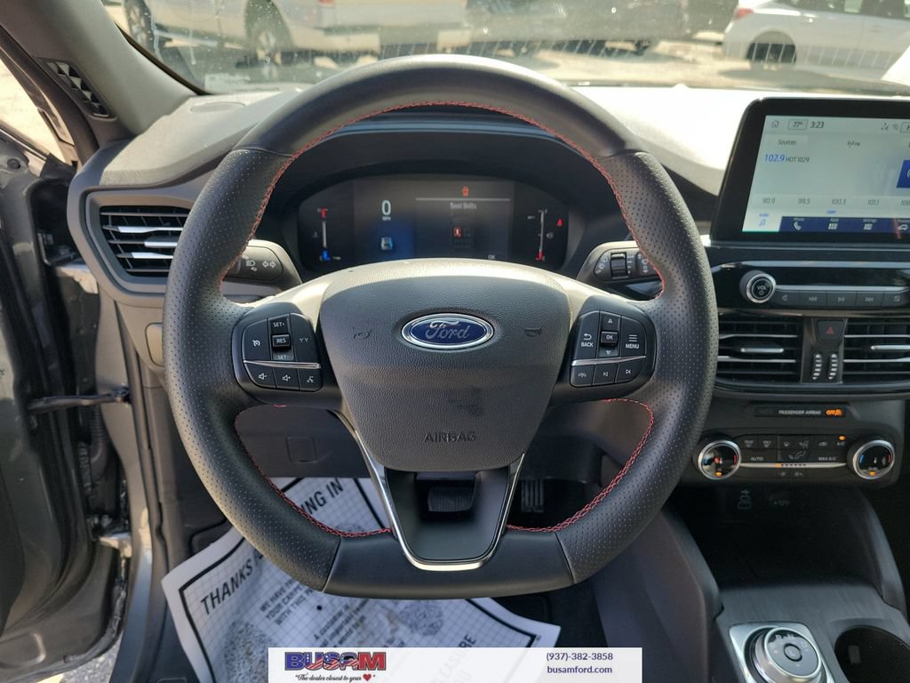 Certified 2025 Ford Escape ST-Line AWD/4WD image 19