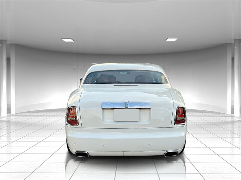 Used 2010 Rolls-Royce Phantom Coupe RWD image 4