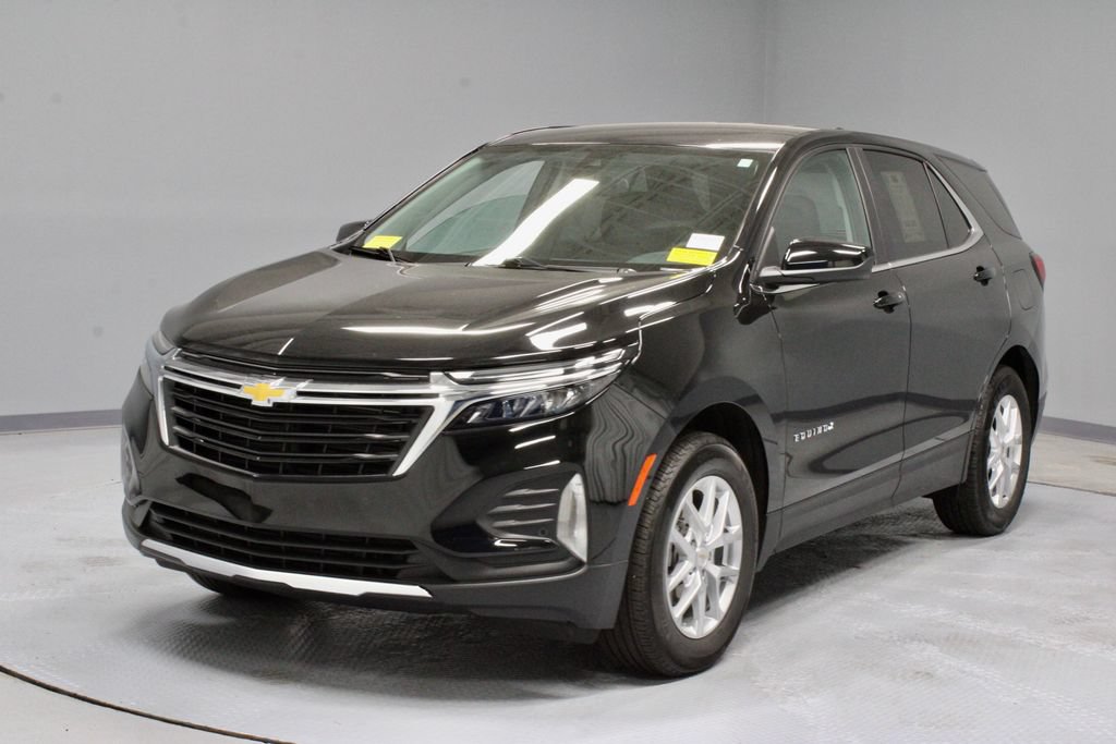 Used 2024 Chevrolet Equinox LT w/ LPO, Floor Liner Package FWD image 7