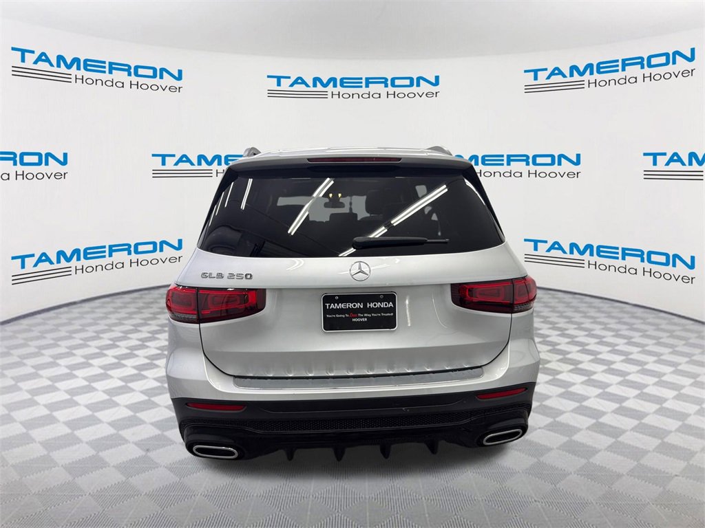 Used 2021 Mercedes-Benz GLB 250 image 4