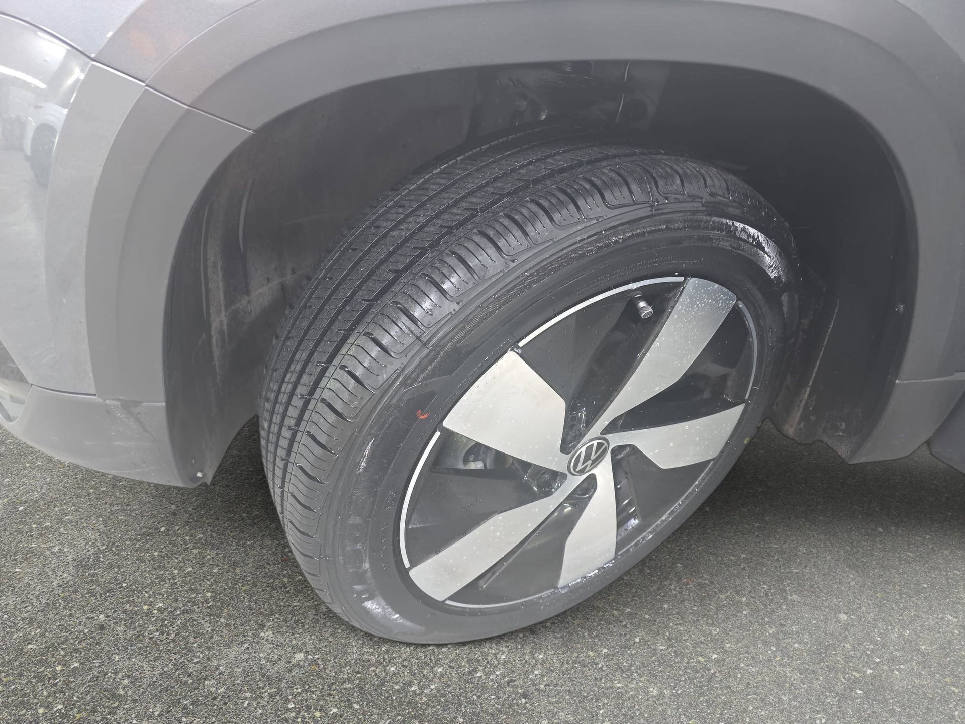 Used 2024 Volkswagen Taos S image 29