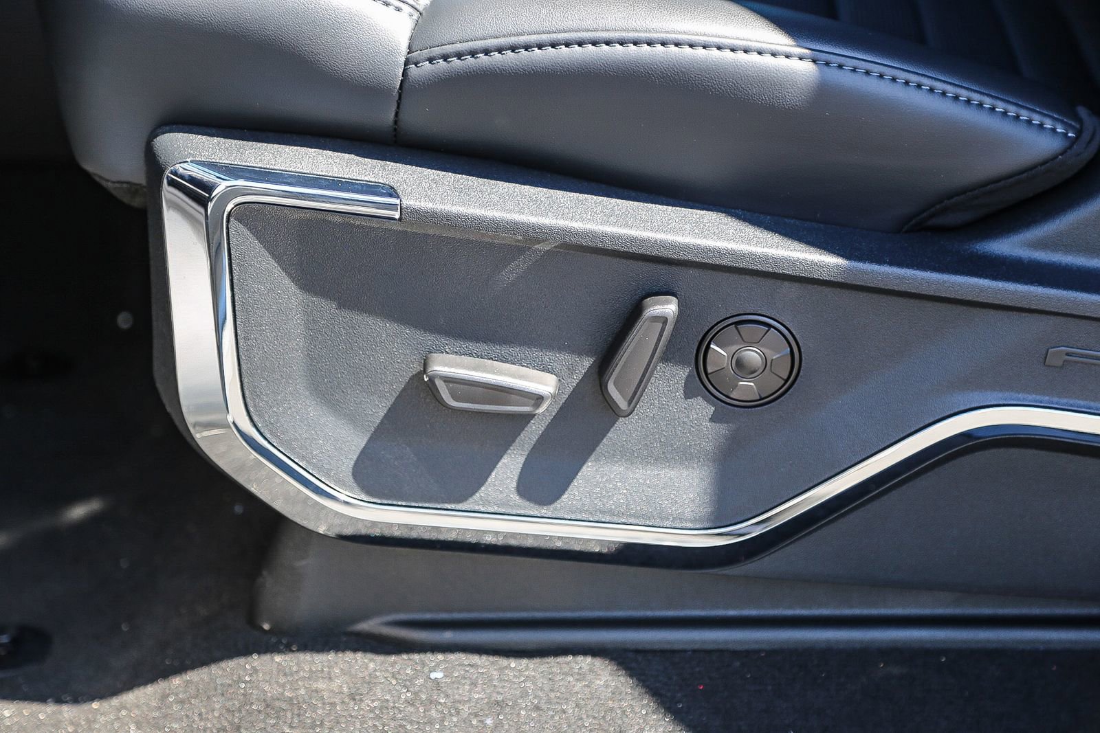 New 2025 Ford F350 XL image 21