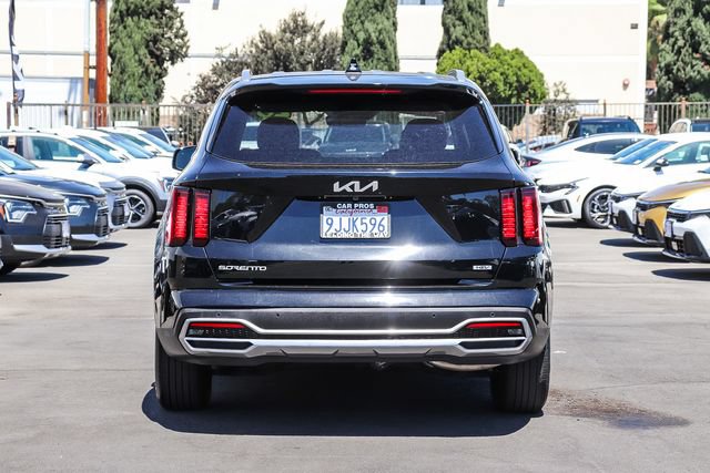 Certified 2023 Kia Sorento EX FWD image 9