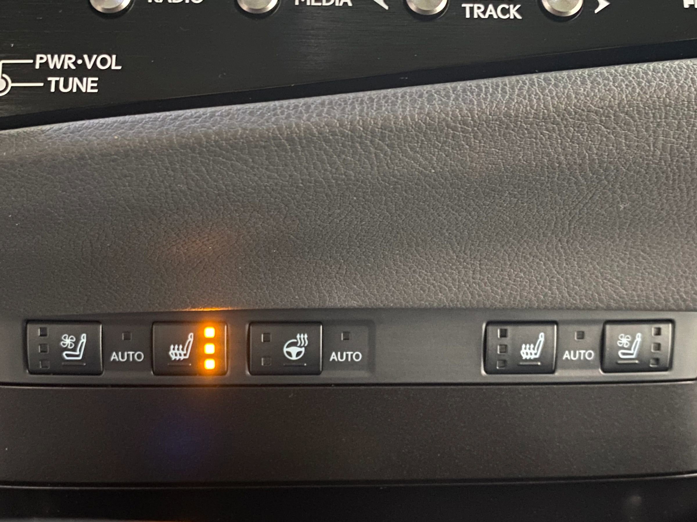 Used 2024 Lexus ES 350 w/ Premium Package image 19