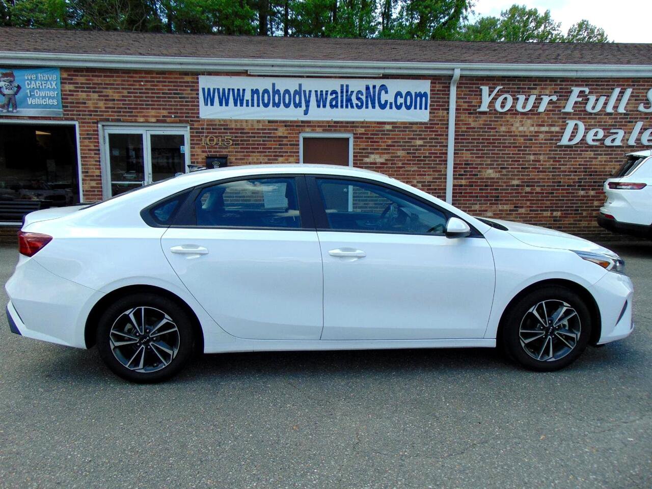 Used 2024 Kia Forte LXS image 4