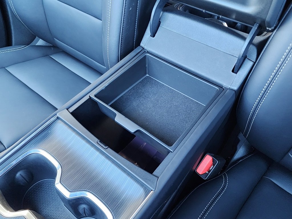 New 2026 GMC Acadia Elevation w/ Black Edition image 31