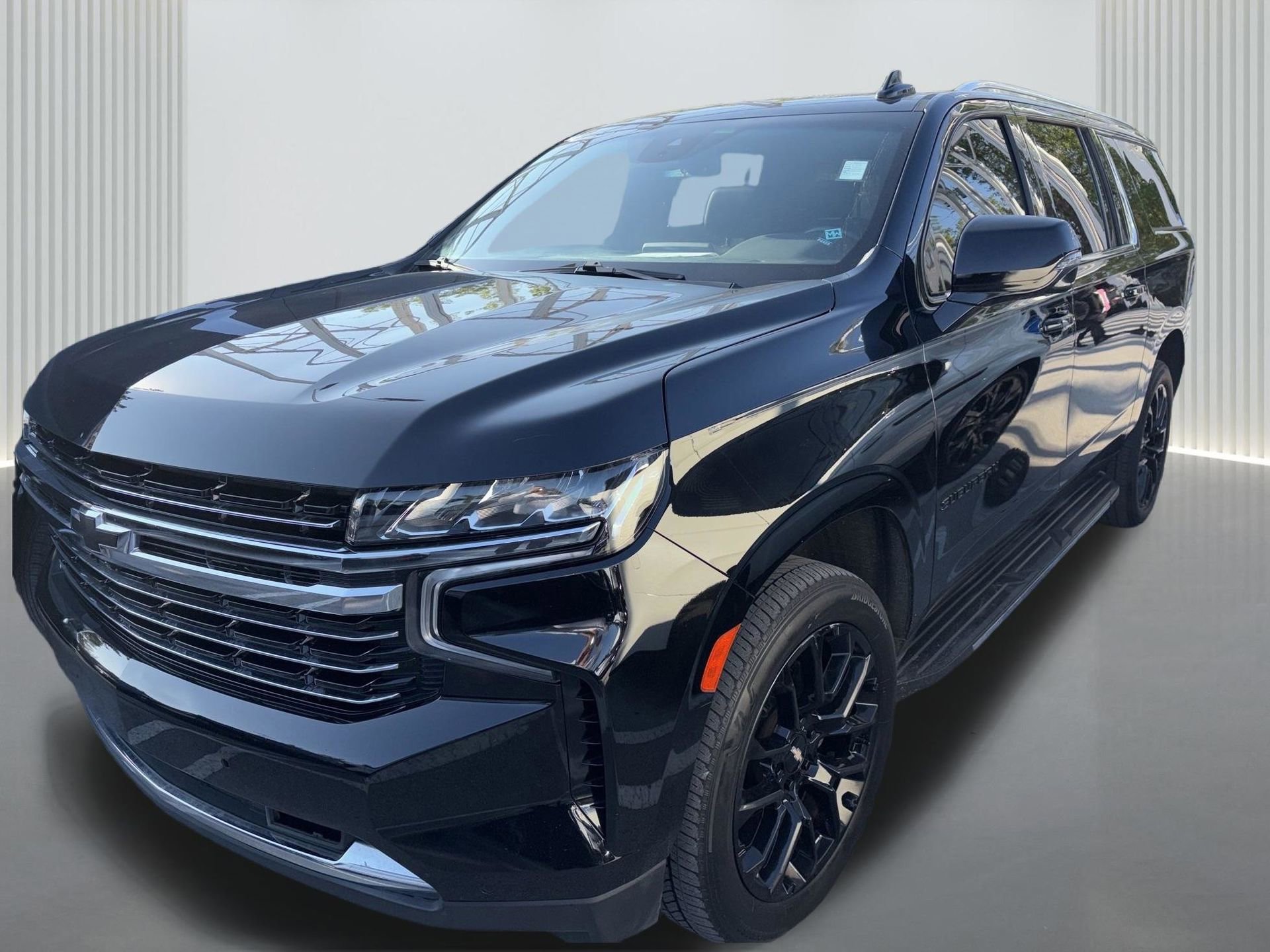 Used 2023 Chevrolet Suburban LT w/ Luxury Package video 2