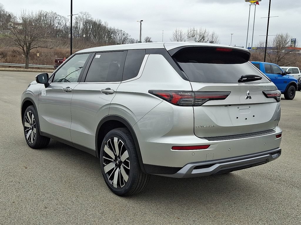 New 2026 Mitsubishi Outlander SE AWD/4WD image 3