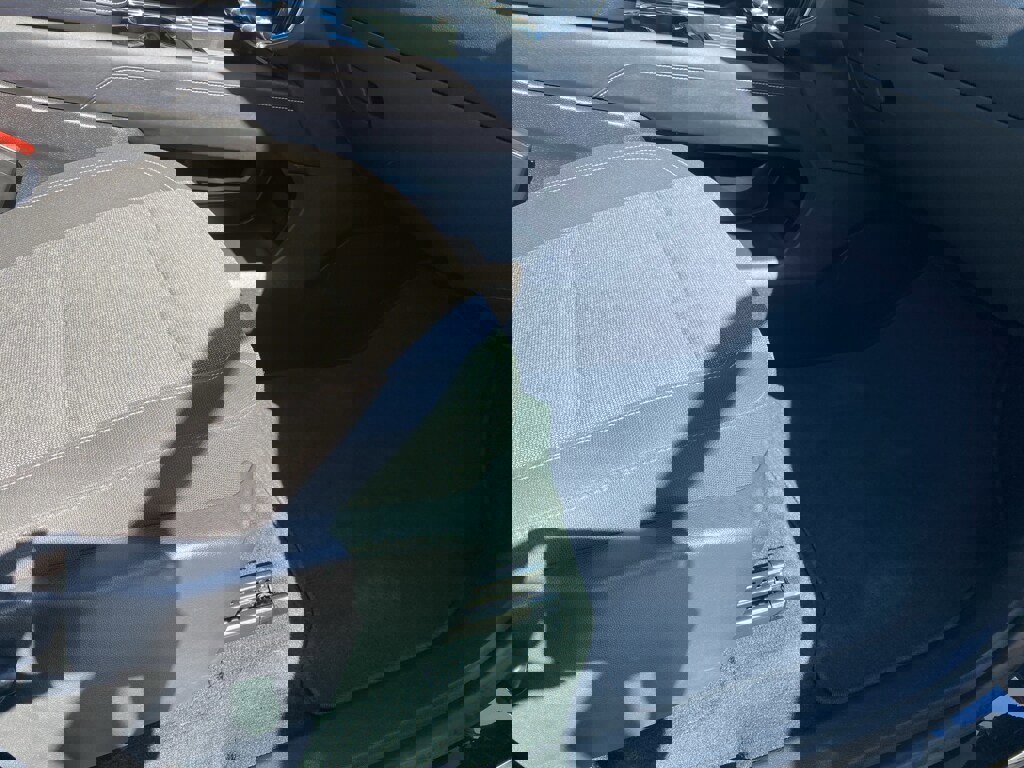 Used 2025 GMC Acadia Elevation image 22