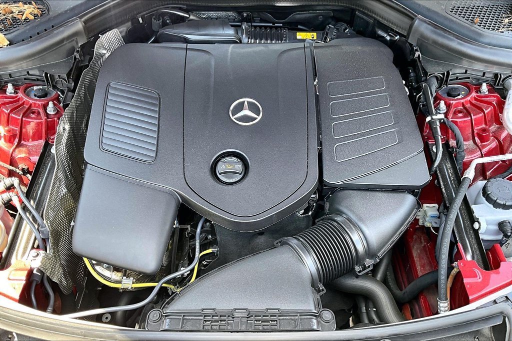 Used 2026 Mercedes-Benz GLC 300 4MATIC image 34