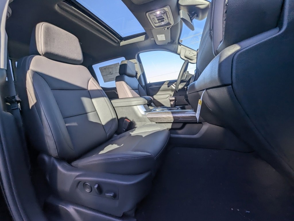 New 2026 Chevrolet Silverado 1500 LTZ w/ LTZ Premium Package image 17