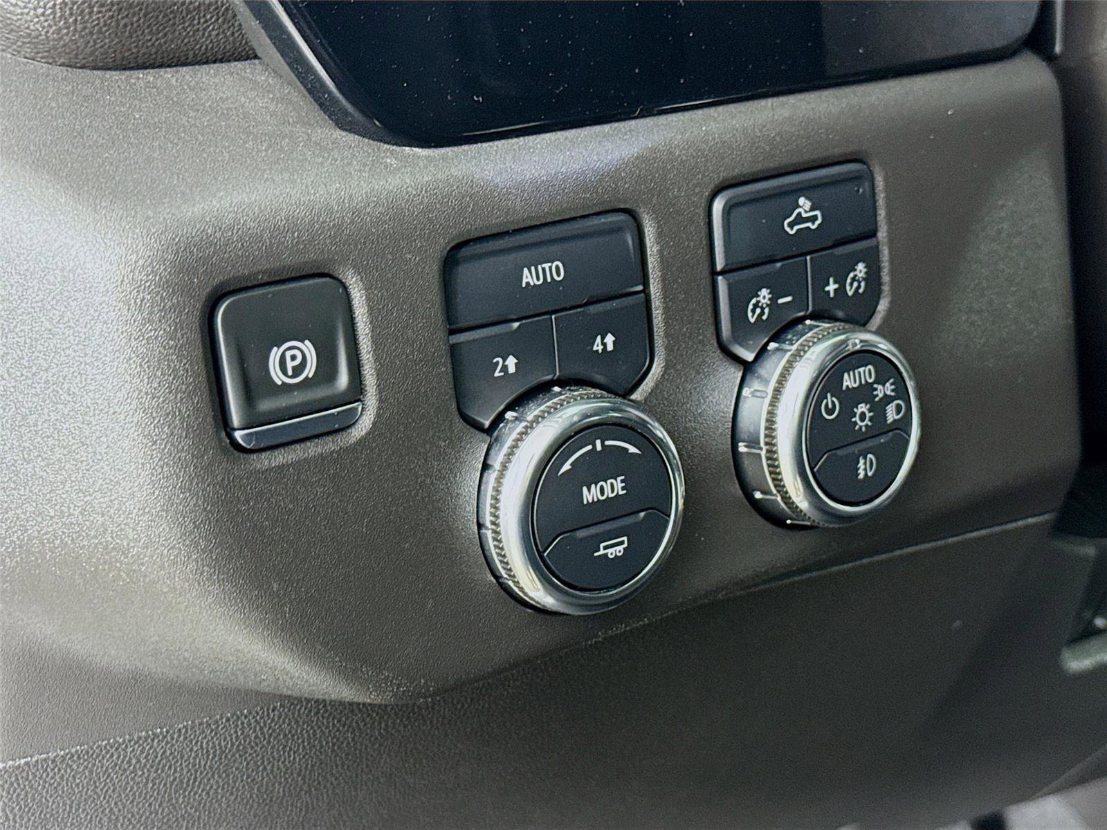 Certified 2025 GMC Sierra 1500 Elevation AWD/4WD image 11