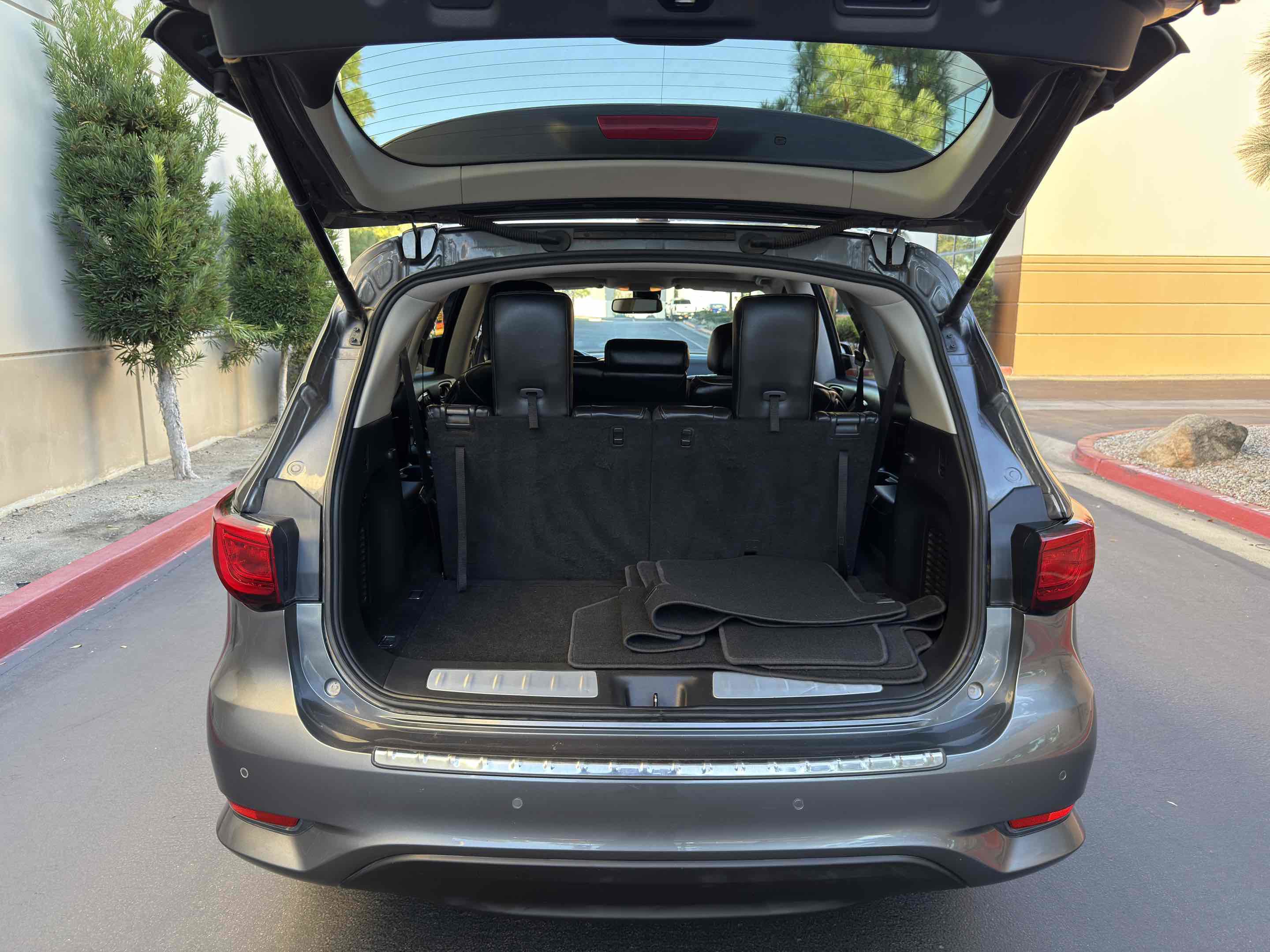 Used 2017 INFINITI QX60 FWD w/ Premium Plus Package image 69