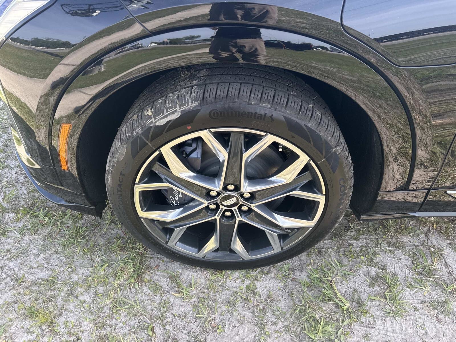 New 2026 Cadillac Optiq V w/ LPO, Floor Liner Package AWD/4WD image 10