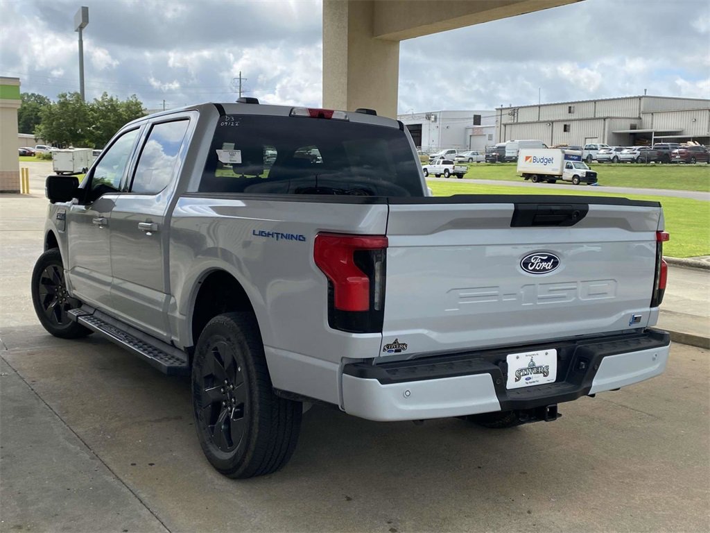 New 2025 Ford F150 Lightning Flash image 5